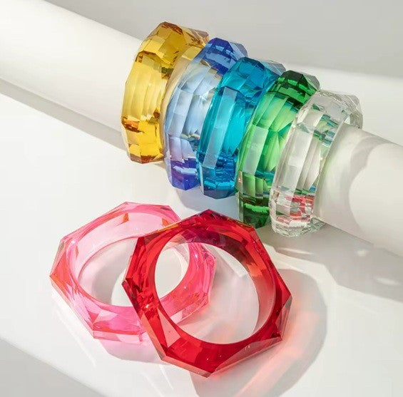 Aria Sculptural Resin Bangle