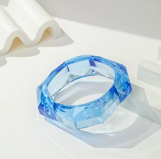 Aria Sculptural Resin Bangle