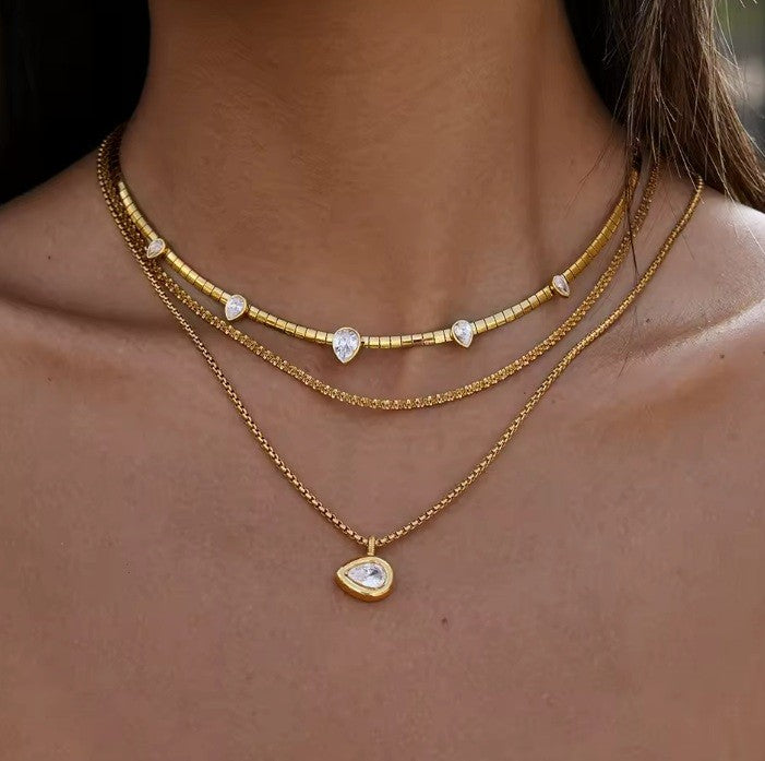 Élise Water Drop Necklace