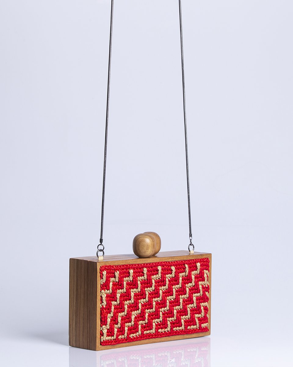 Revela Chevron Clutch