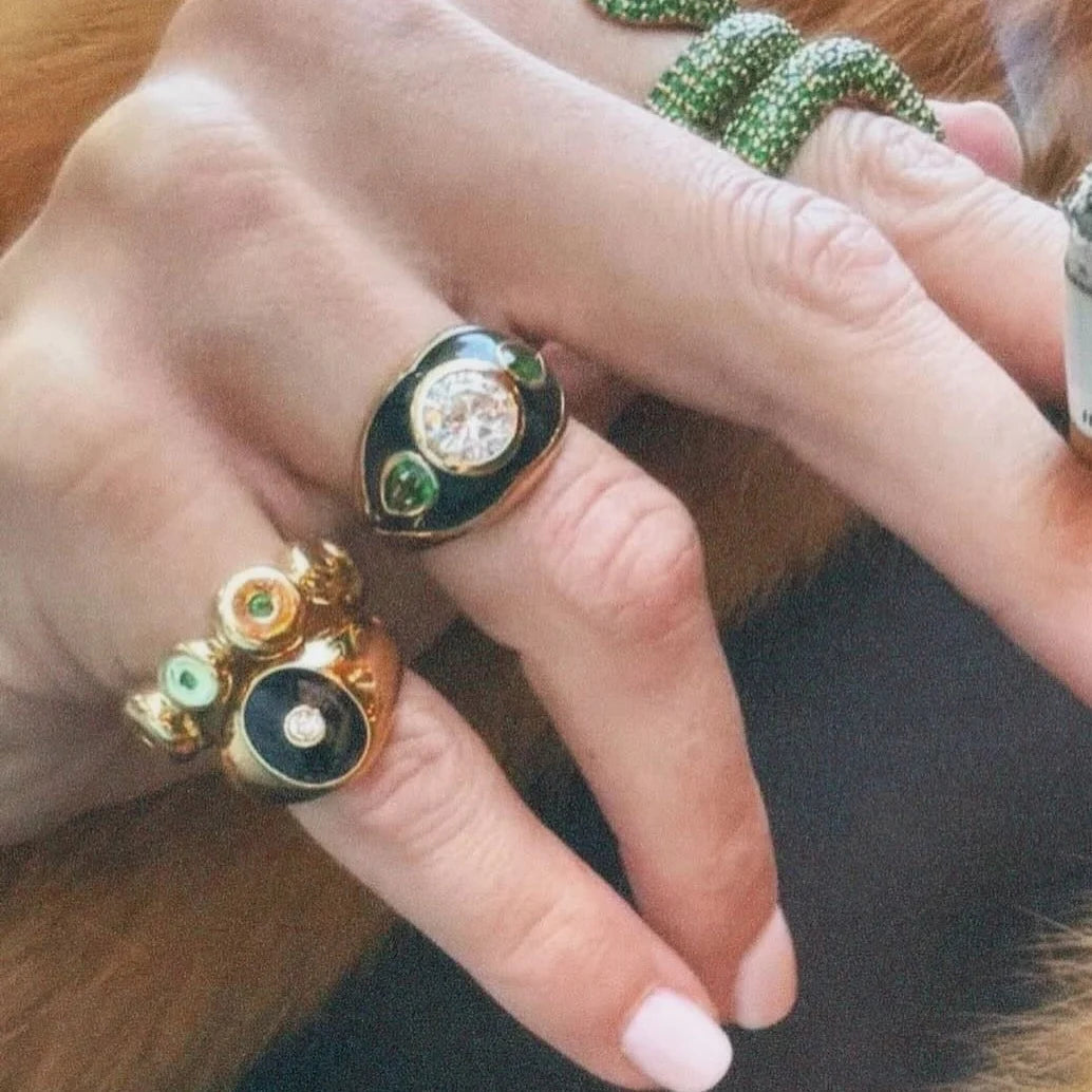 Luna Nera Pinky Ring