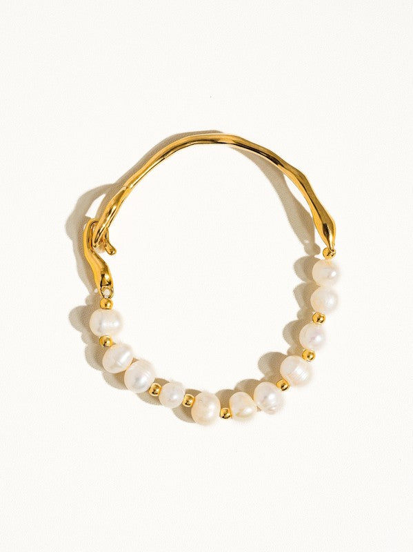 The Baroque Pearl Bracelet