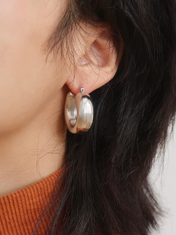 The Classic U-Hoop Earrings