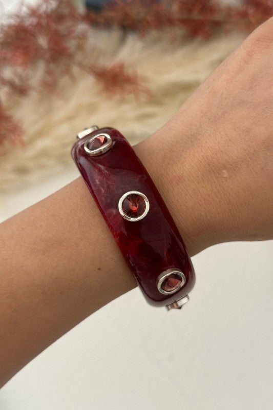The Pearl Sculpt Cuff