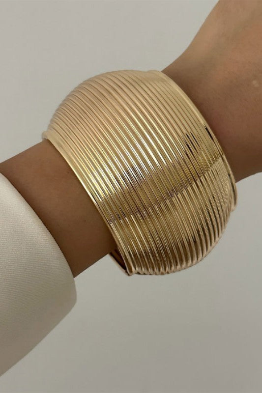 The Sculpted Cuff